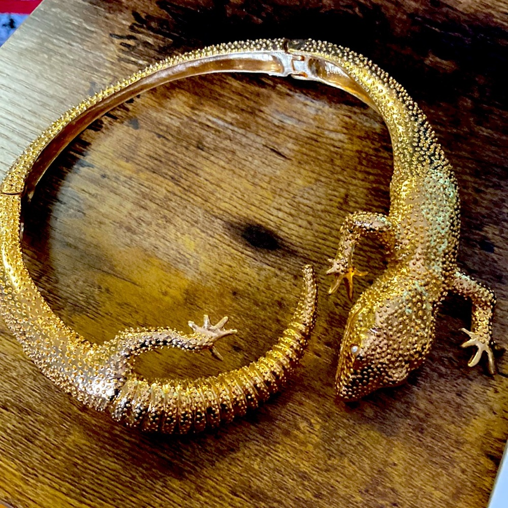 ZARA NWOT Lizard necklace